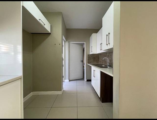 3 BEDROOM HOUSE FOR SALE IN MIDSTREAM RIDGE